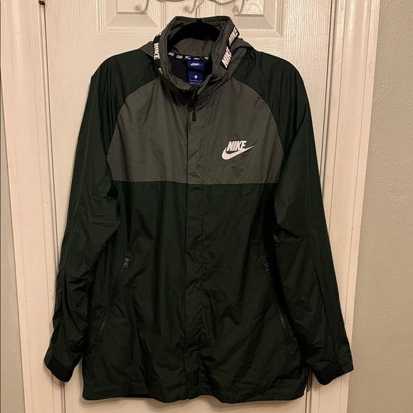 Nike Men's Advance 15 Dark Green and Gray Windbreaker - Picture 1 of 9